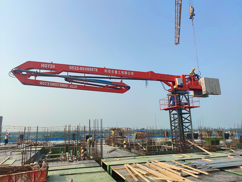 科尼樂重工電梯井內(nèi)爬式液壓布料機